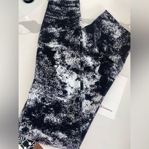 Lululemon Wunder Under HR tight “25 Jac